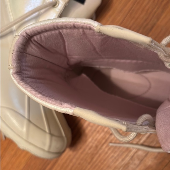 Sperry Cream Rain & Snow Boots with Rugged Sole - Picture 5 of 9